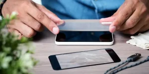 Mẹo bảo vệ màn hình điện thoại
